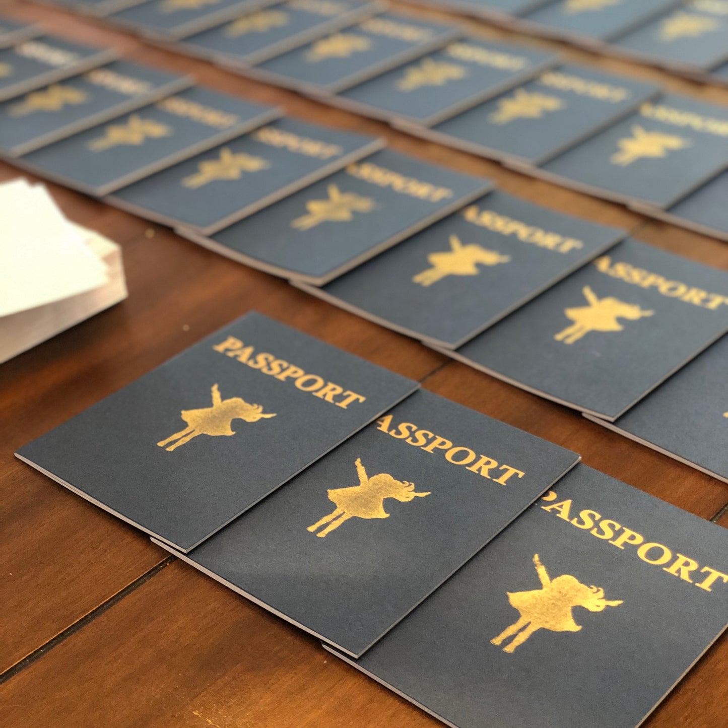 Violett Valentine goes to Greece!